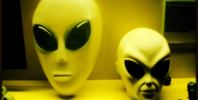 ¿Los futbolistas son extraterrestres?