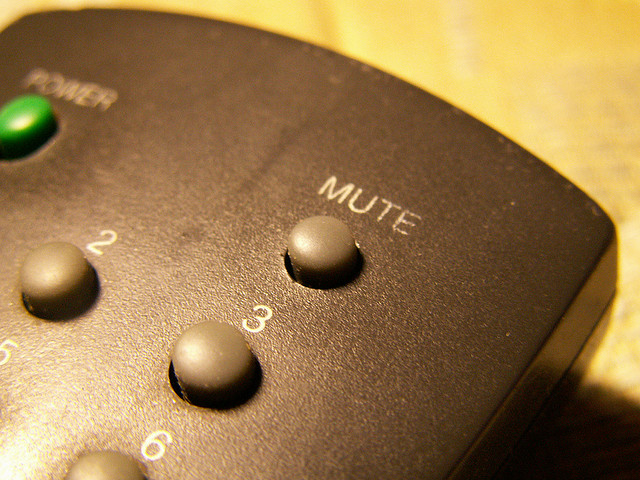 ¿Por qué no te callas?