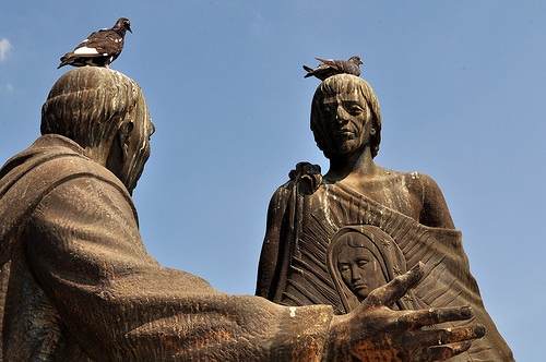 ¿ Aprovechas una cagada para sepultar otra?