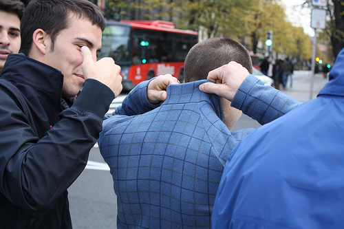 ¿Das collejas en plan profesional?