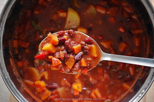 ¿Ves el potaje desde una triste cuchara?